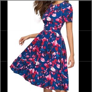 NWT Floral Midi Dress Vintage Short Sleeve Large